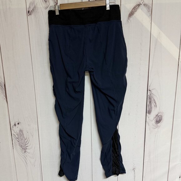 The North Face Women’s S On-The-Go Mid-Rise Pants Navy/Black - Picture 2 of 12